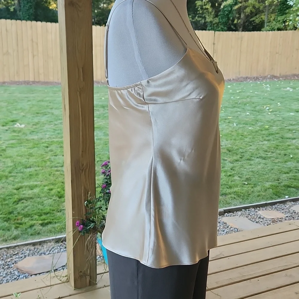 Top - Picture 2 of 3